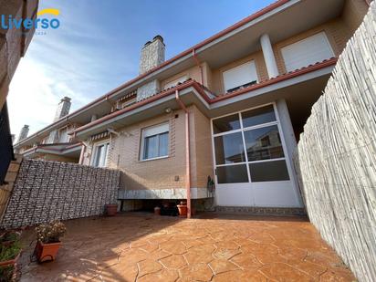 Exterior view of House or chalet for sale in Fuentespina  with Terrace