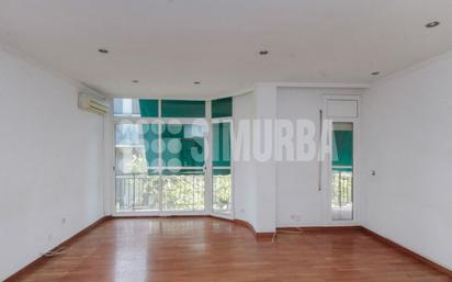 Bedroom of Flat for sale in  Barcelona Capital  with Parquet flooring and Terrace