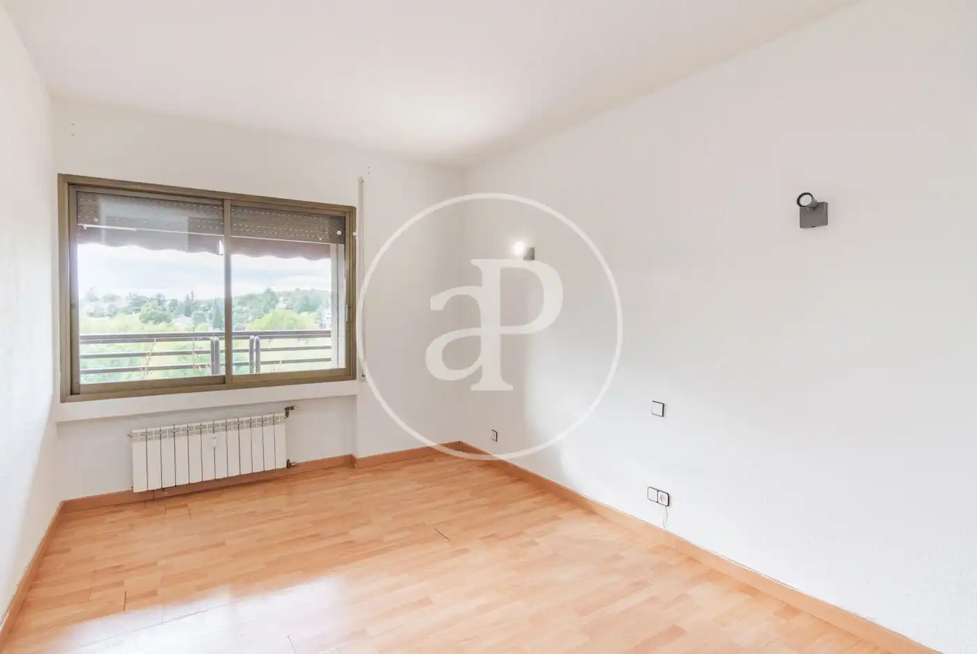 Sala de estar de Piso en venta en Madrid con Calefacción, Jardín privado y Terraza