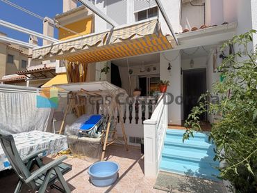 Maison mitoyenne avec balcon à vendre à Marítim