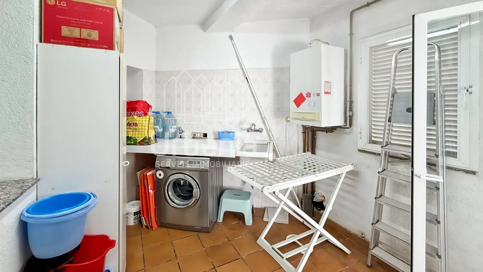 Kitchen of Flat for sale in Sant Cebrià de Vallalta  with Air Conditioner, Heating and Terrace