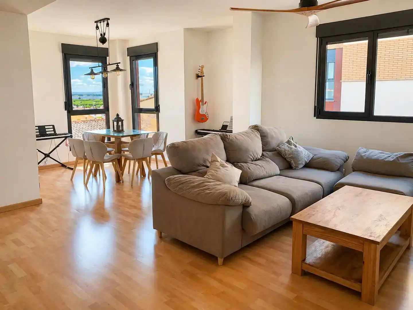 Sala d'estar de Àtic en venda en Benaguasil amb Aire condicionat, Parquet i Traster