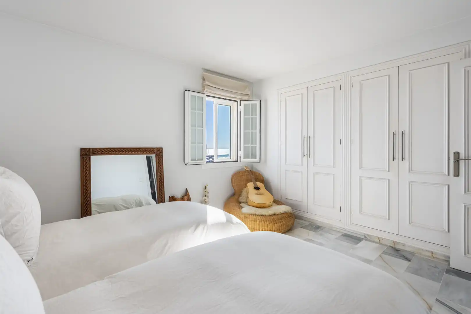 Dormitori de Apartament en venda en Nueva Andalucía
