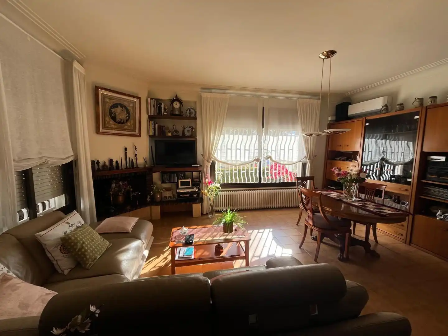 Sala d'estar de Finca rústica en venda en El Masnou amb Aire condicionat, Calefacció i Jardí privat