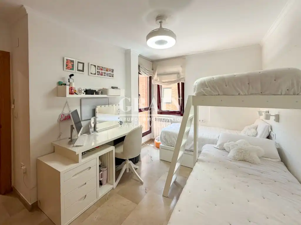 Habitación de Casa o chalet en venta en Albacete con Aire acondicionado, Calefacción y Jardín privado