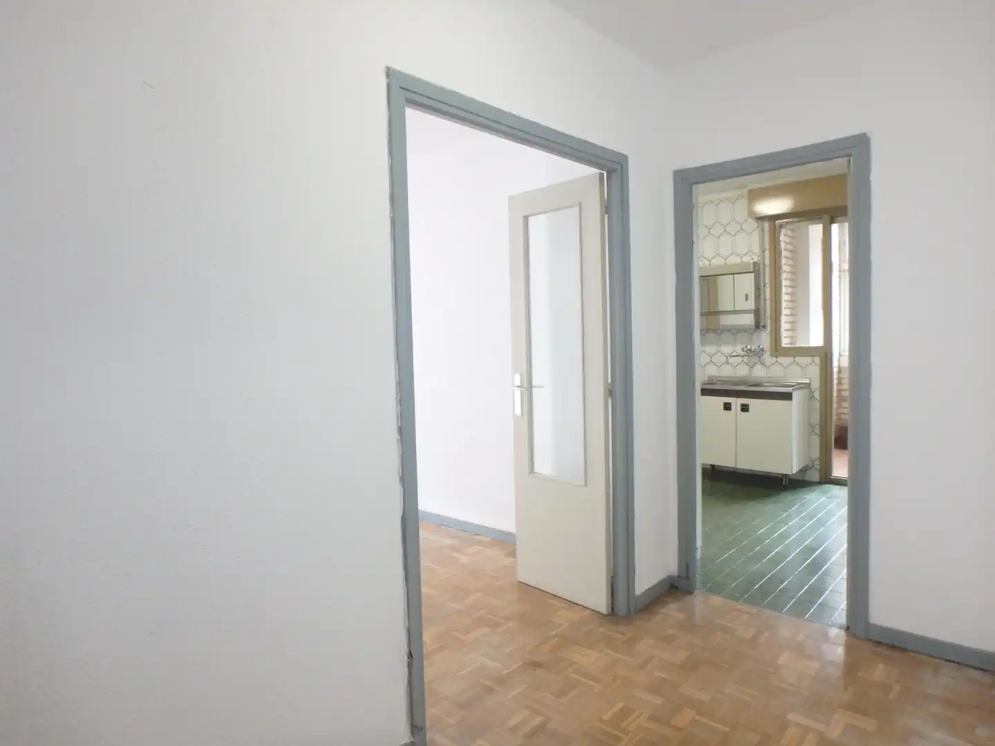 Flat with terrace for sale in Rochapea, imagen 3