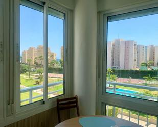 Dormitori de Apartament de lloguer en Alicante / Alacant amb Terrassa