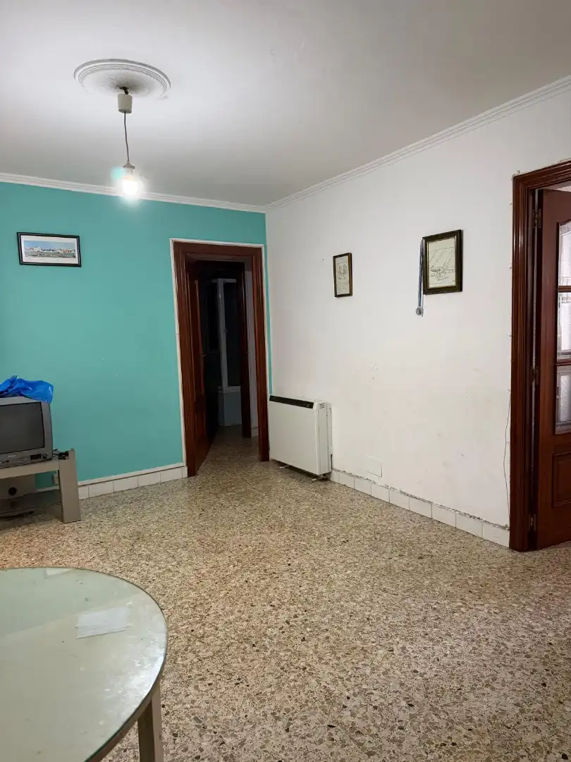 Wohnung zum Verkauf in Santiago de Compostela  mit Heizung, Parkett und Abstellraum