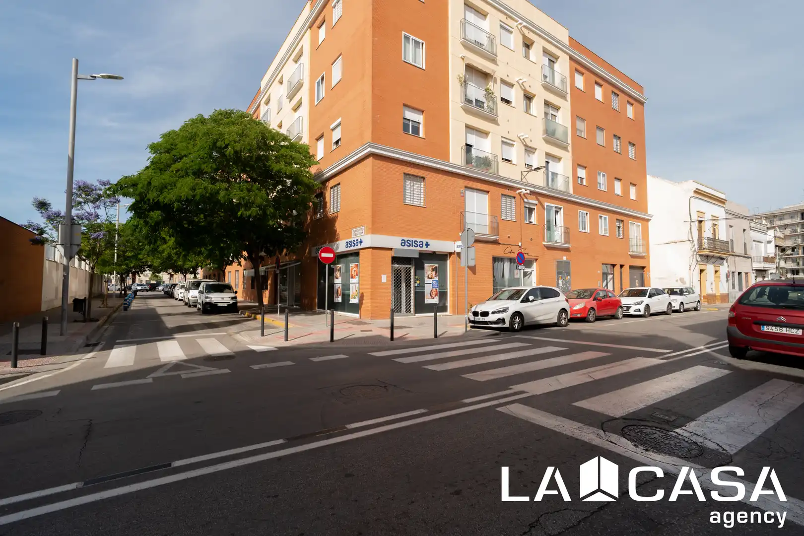 Vista exterior de Piso en venta en Dos Hermanas con Aire acondicionado y Terraza