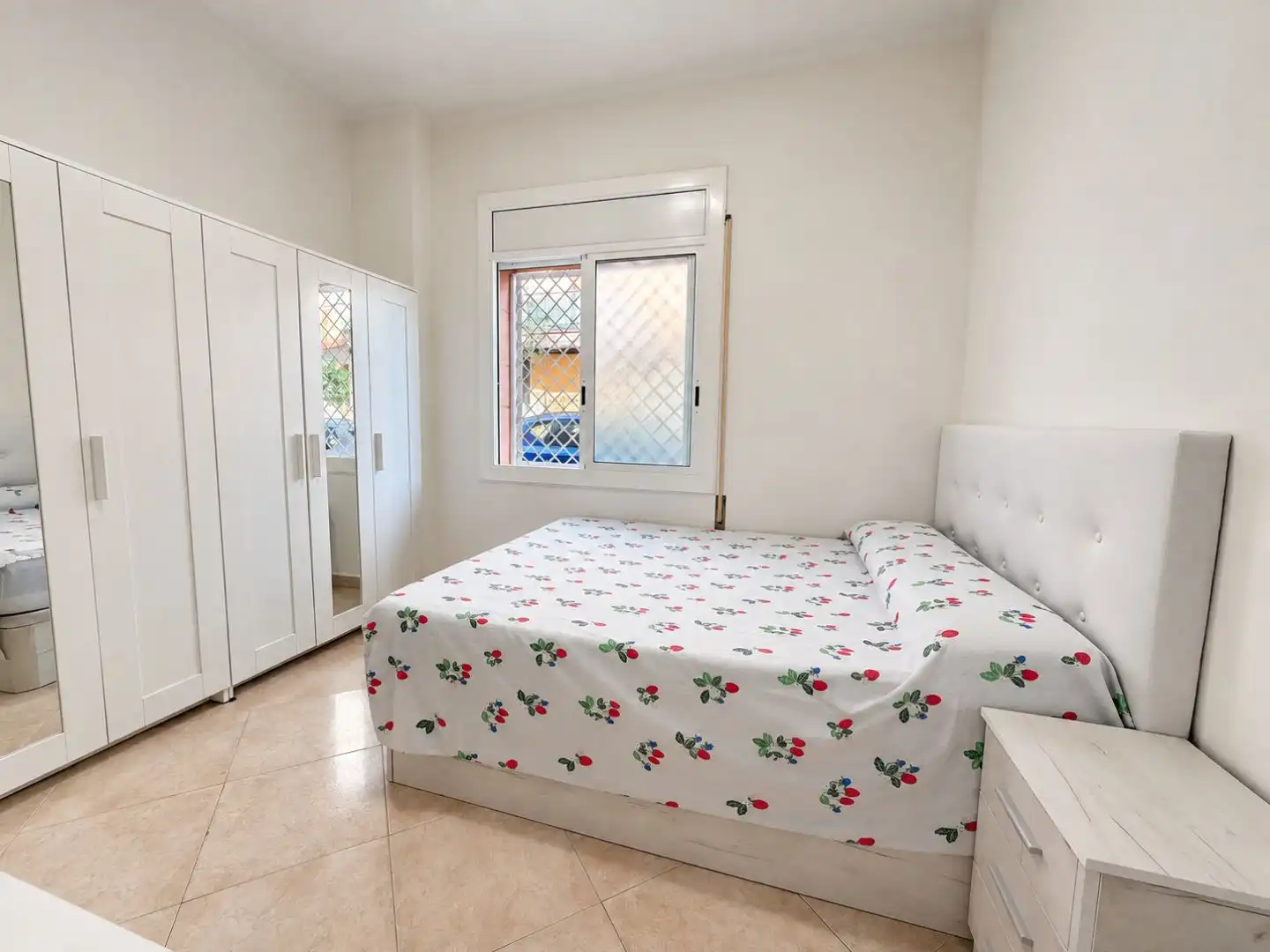 Bedroom of Flat for sale in Riera
