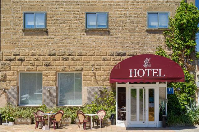 Local comercial en Venta en Ayerbe, 13 en Ayerbe