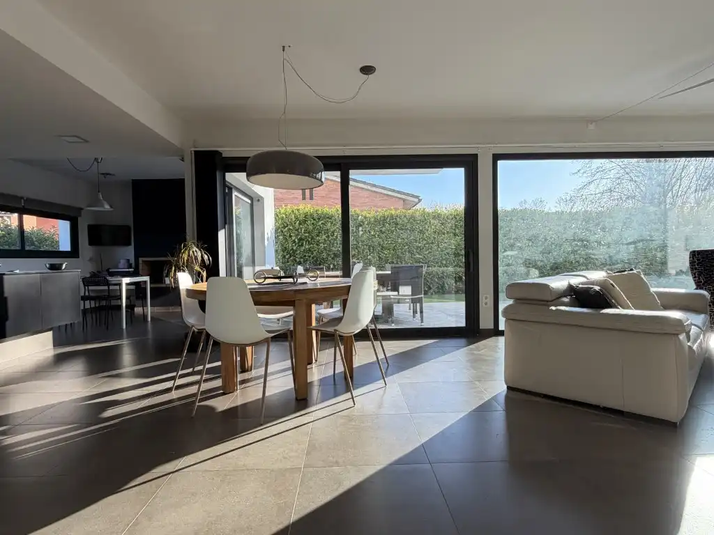 Comedor de Casa o chalet en venta en Cornellà del Terri con Jardín privado, Terraza y Piscina