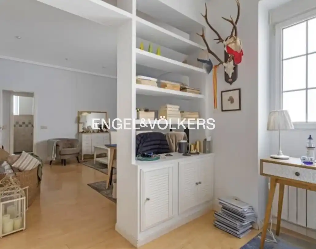 Wohnung zum Verkauf in Madrid mit Klimaanlage und Heizung