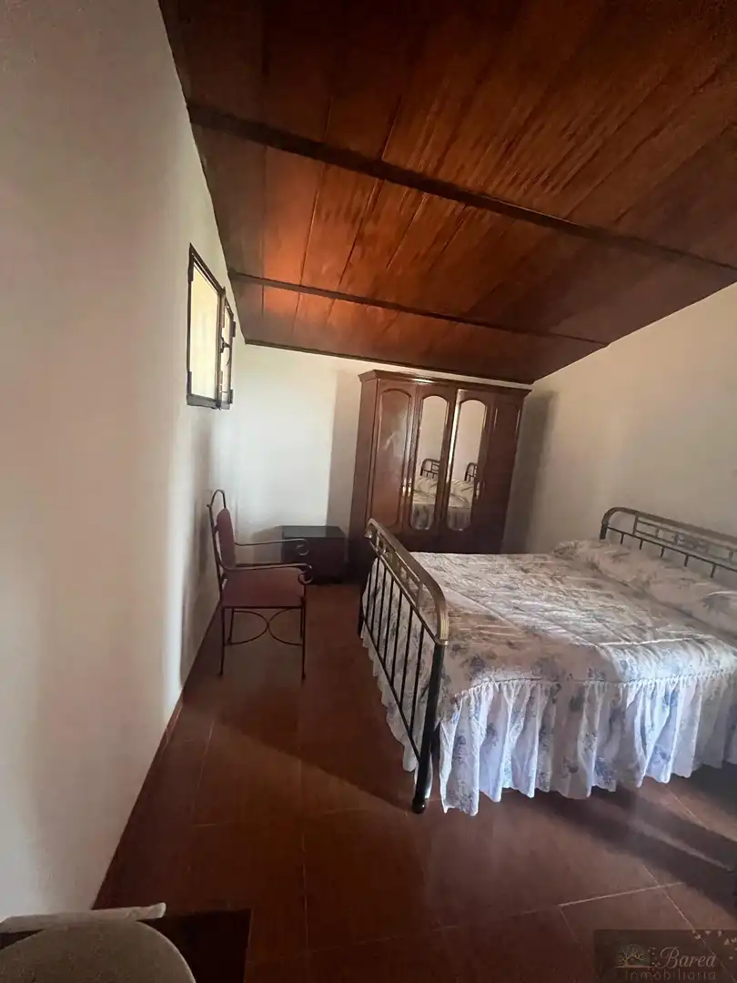 Dormitori de Casa o xalet en venda en Rute