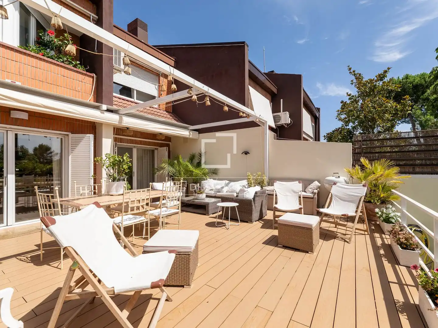 Terrassa de Casa o xalet en venda en Majadahonda amb Aire condicionat, Jardí privat i Terrassa