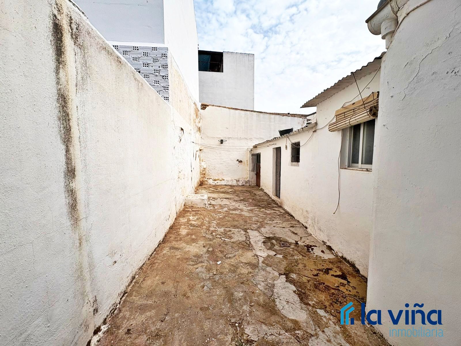 Vista exterior de Casa o xalet en venda en Palenciana amb Traster i Moblat