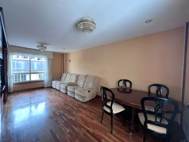 Sala de estar de Piso en venta en A Coruña Capital  con Calefacción, Parquet y Terraza