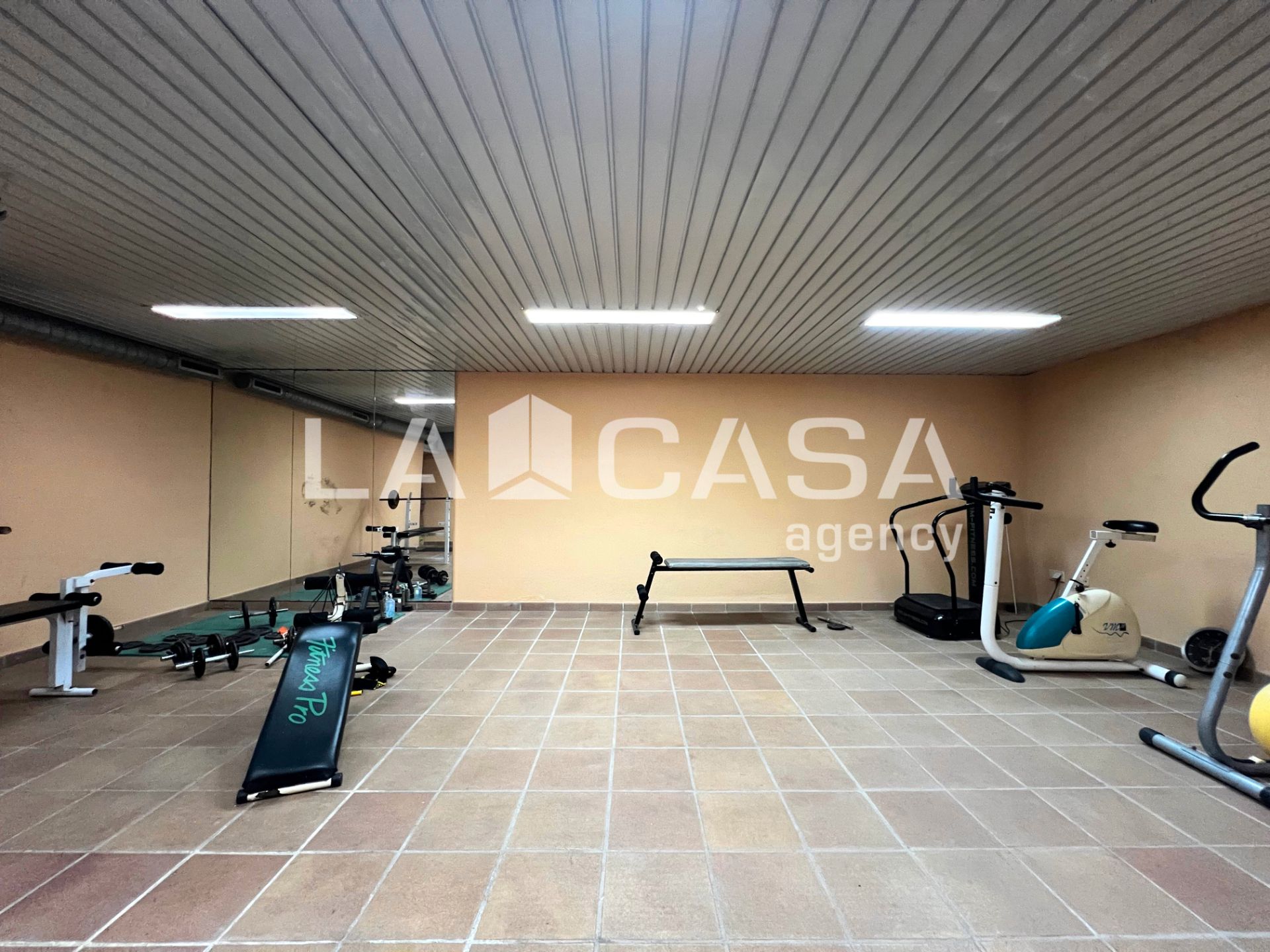 Flat for sale in Badalona  with Air Conditioner, Parquet flooring and Swimming Pool