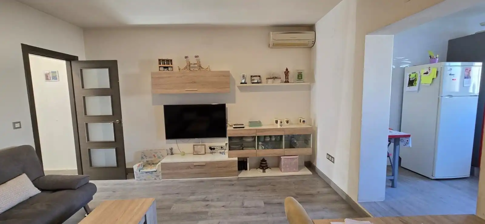 Sala d'estar de Casa o xalet en venda en Piedrabuena amb Aire condicionat i Moblat