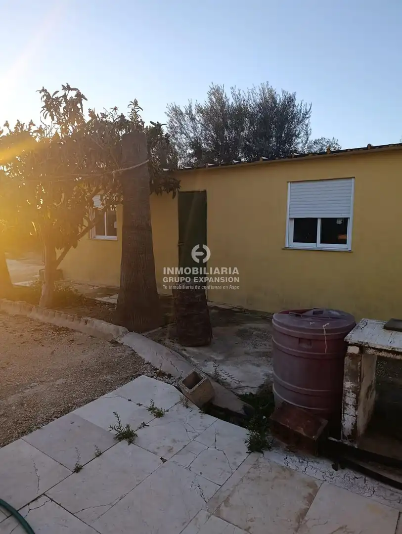 Vista exterior de Casa o chalet en venta en Novelda con Piscina