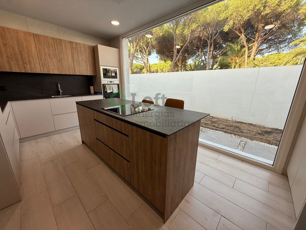 Kitchen of House or chalet for sale in Chiclana de la Frontera  with Private garden and Swimming Pool