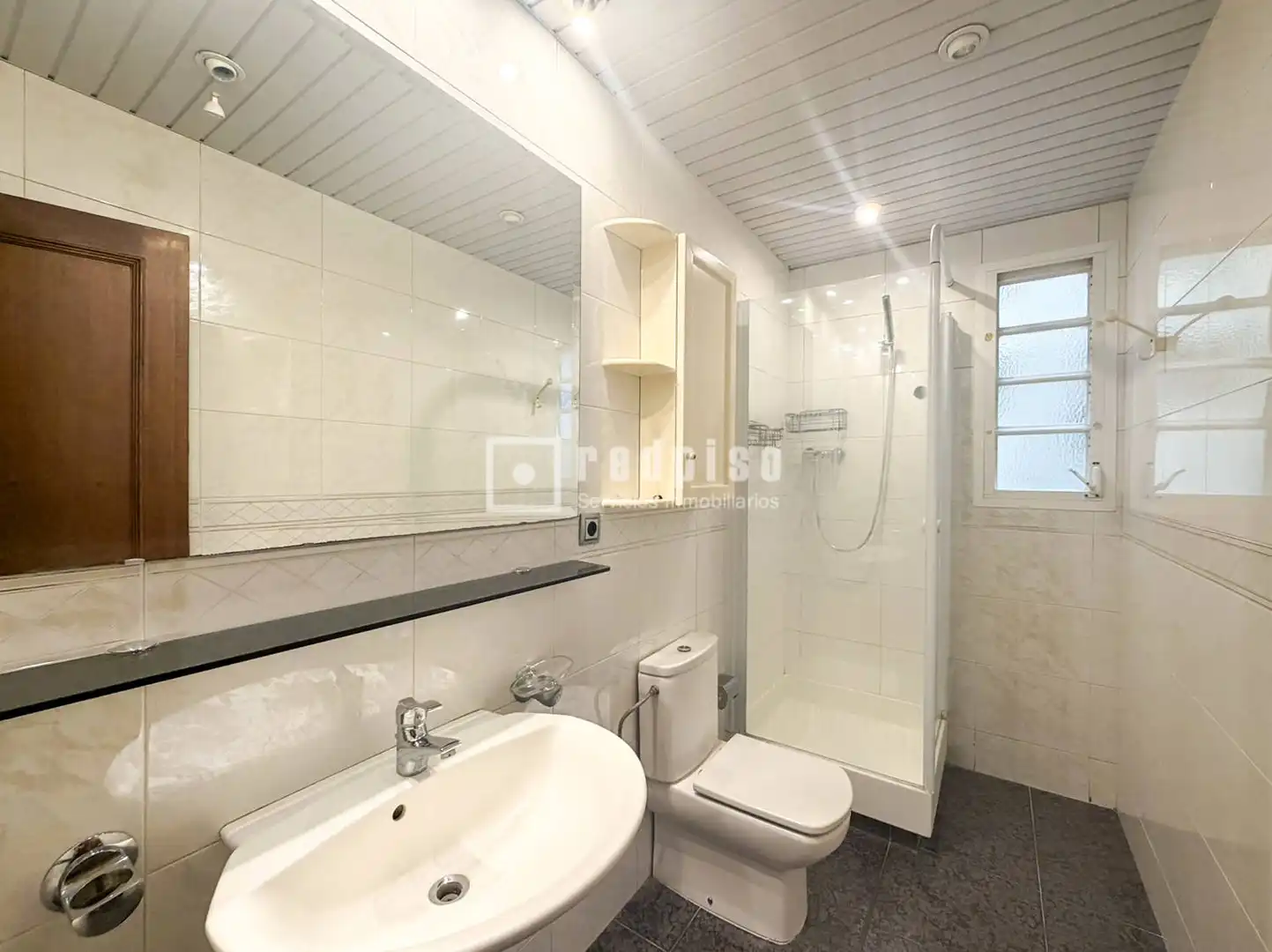 Bathroom of Flat for sale in Barcelona  with Air Conditioner, Heating and Terrace
