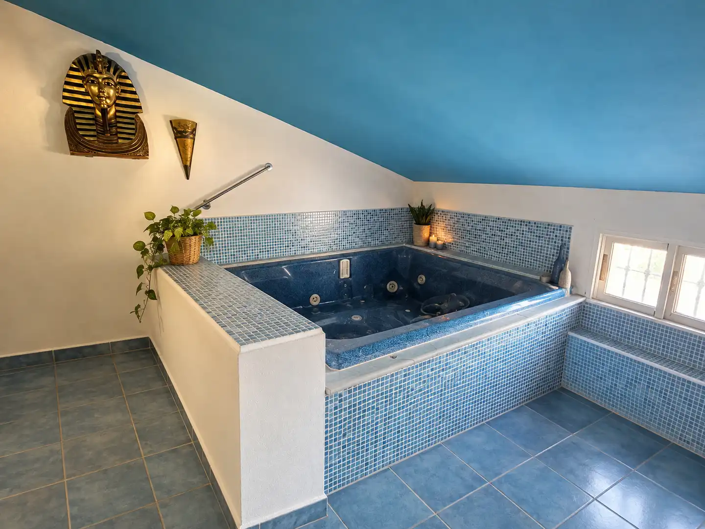 Casa aparellada amb terrassa en venda a Avenida Emilio Castelar 65, imagen 4