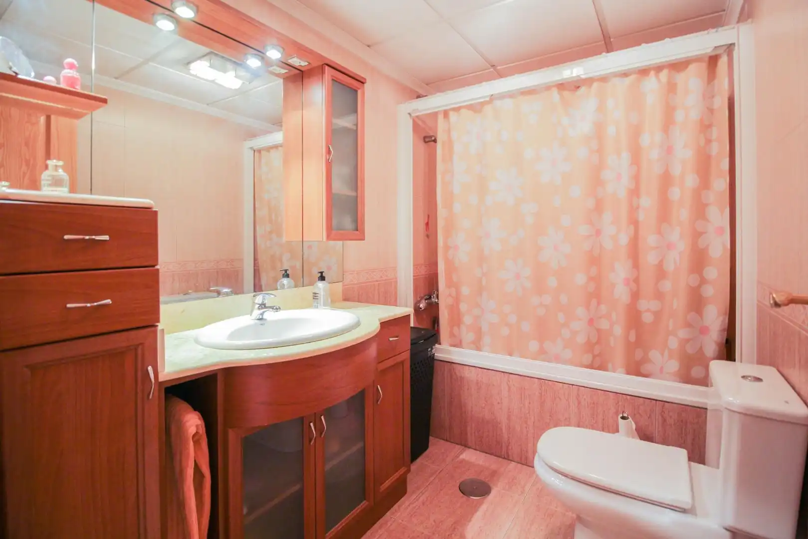 Baño de Piso en venta en Callosa de Segura con Aire acondicionado, Calefacción y Terraza