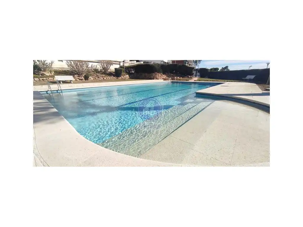 Piscina de Apartament de lloguer en Castell d'Aro, Platja d'Aro i s'Agaró amb Piscina i Moblat
