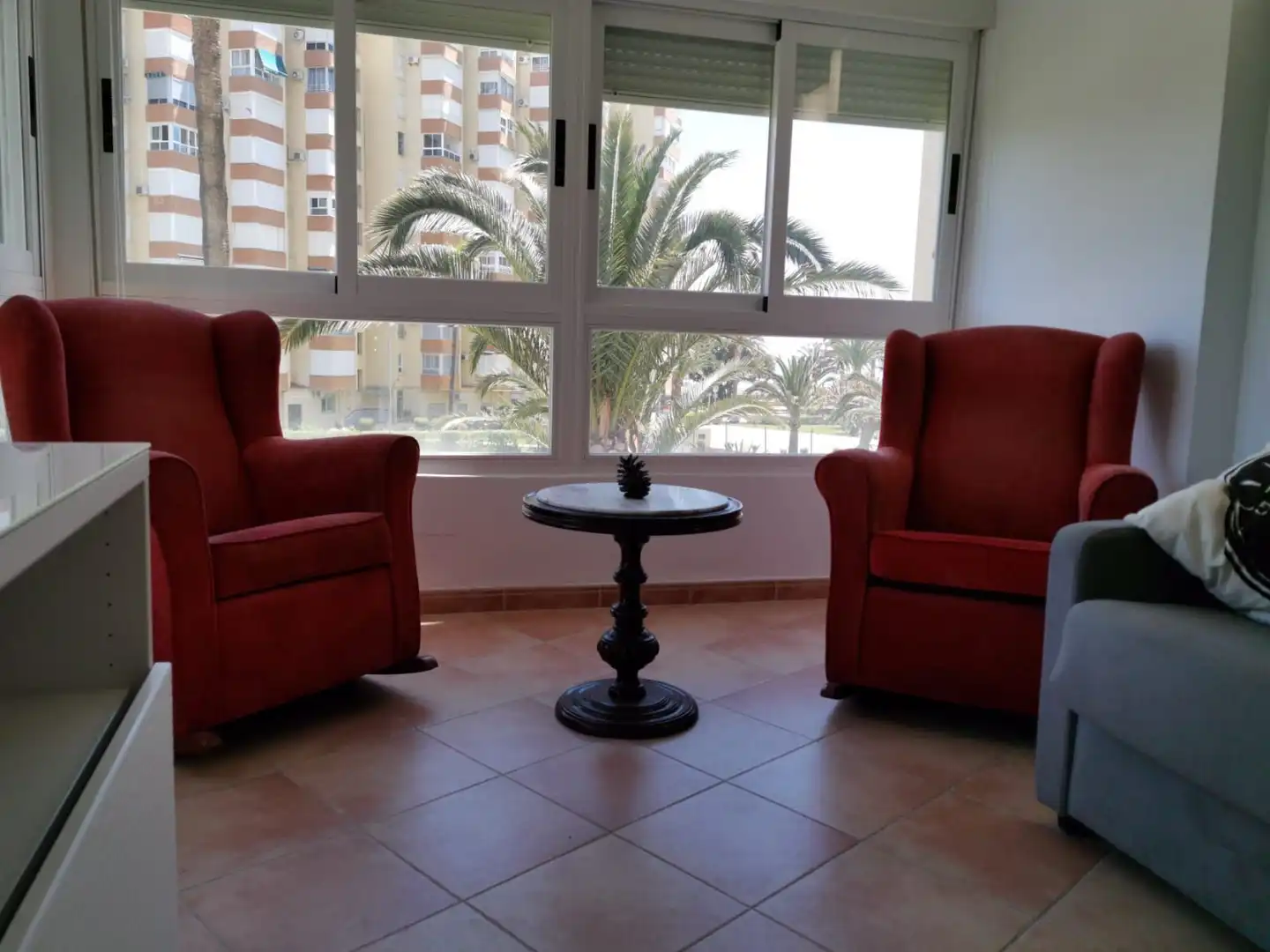 Sala d'estar de Apartament en venda en Algarrobo amb Moblat