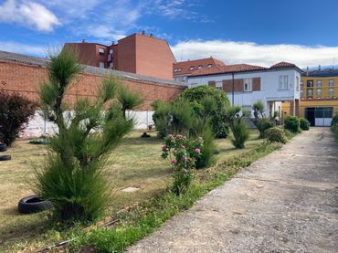 Casa amb jardí en venda a Calle General Mola