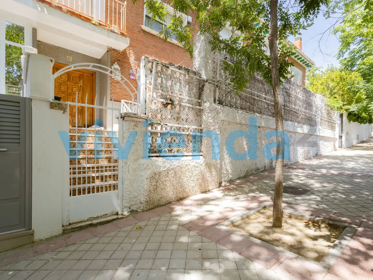 Vista exterior de Casa o chalet en venta en Madrid con Calefacción, Terraza y Balcón