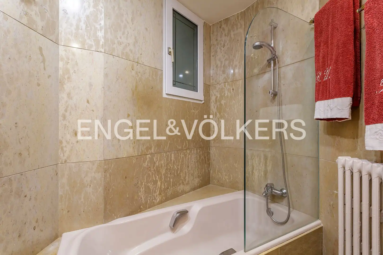 Bathroom of Flat for sale in Bilbao   with Heating, Parquet flooring and Terrace