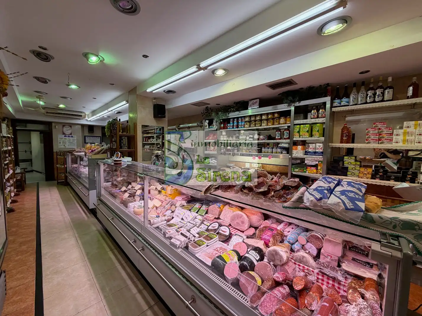 Business premises for transfer in Calle Eladio Laredo 4, imagen 4