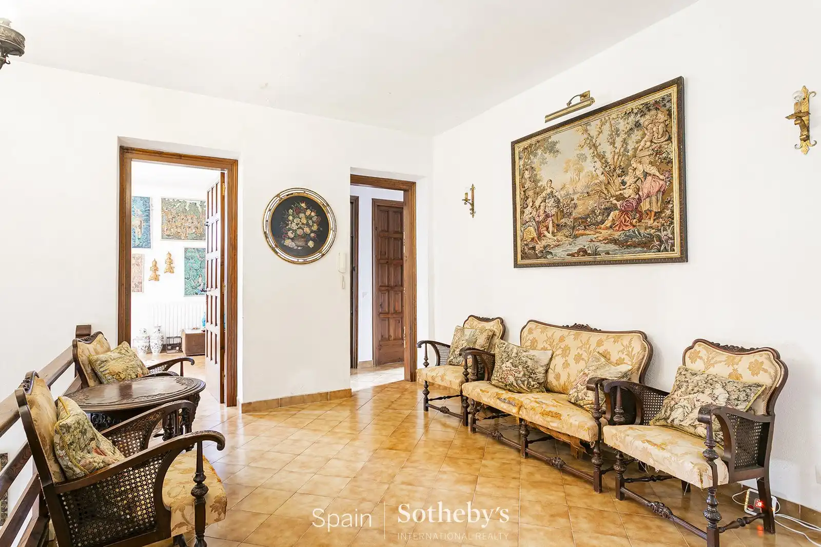 Sala d'estar de Casa o xalet en venda en Castelldefels amb Aire condicionat, Calefacció i Jardí privat