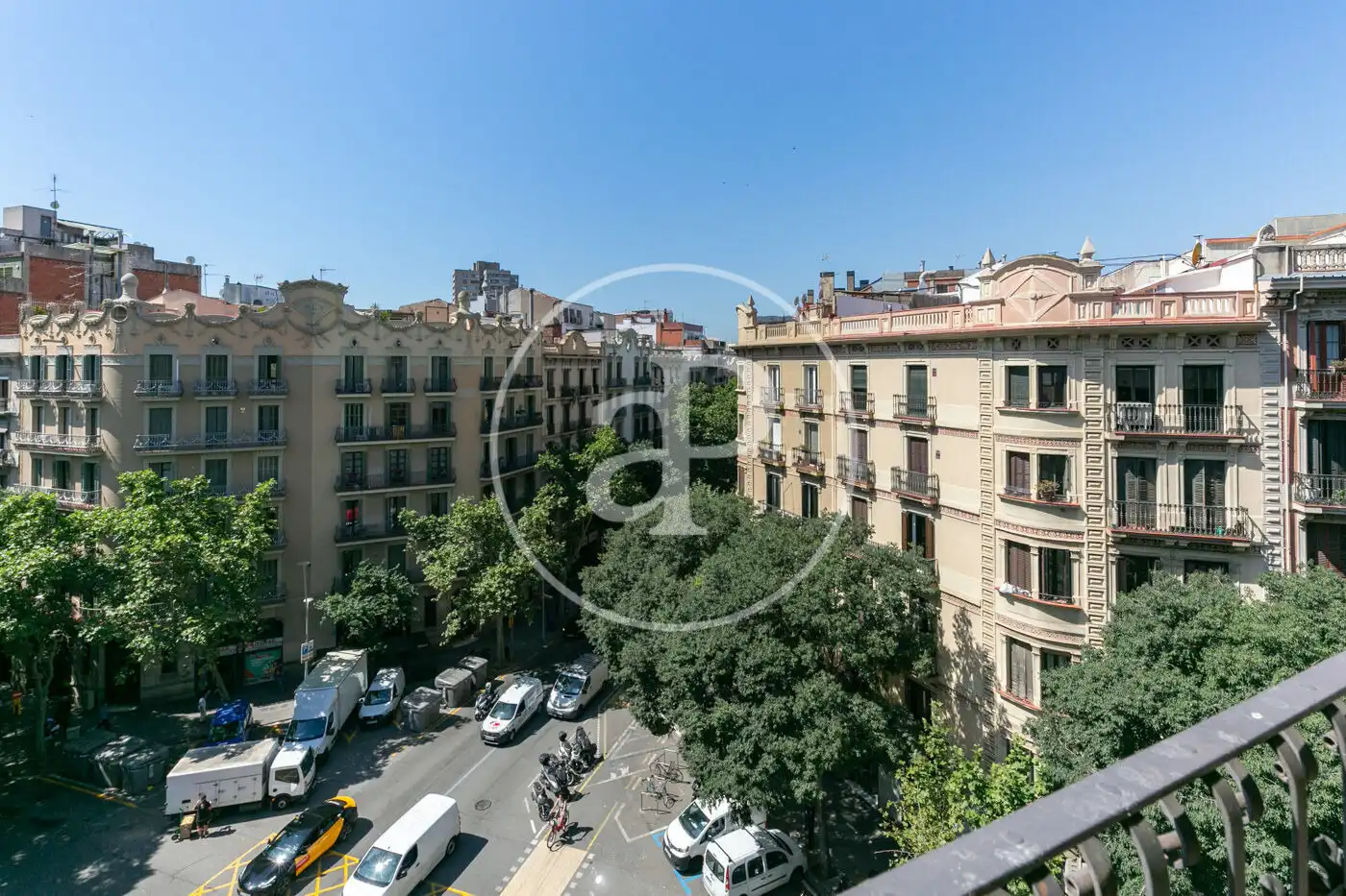 Außenansicht von Dachboden zum Verkauf in Barcelona mit Klimaanlage, Heizung und Terrasse