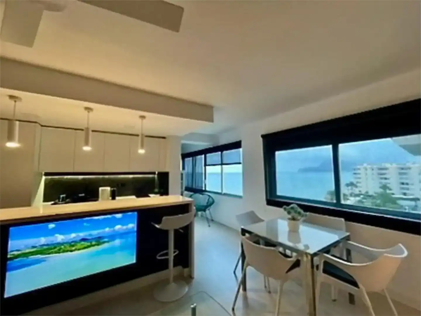 Cuina de Apartament de lloguer en Altea amb Aire condicionat i Balcó