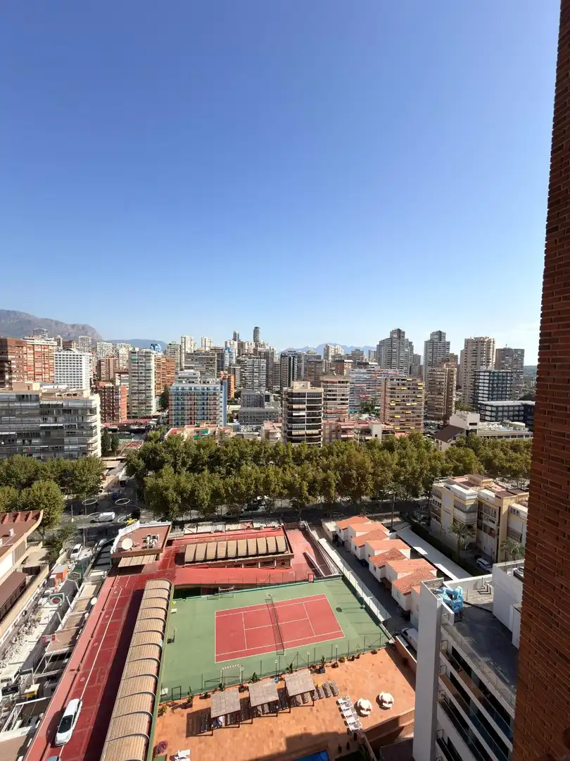 Vista exterior de Pis en venda en Benidorm amb Aire condicionat, Calefacció i Terrassa