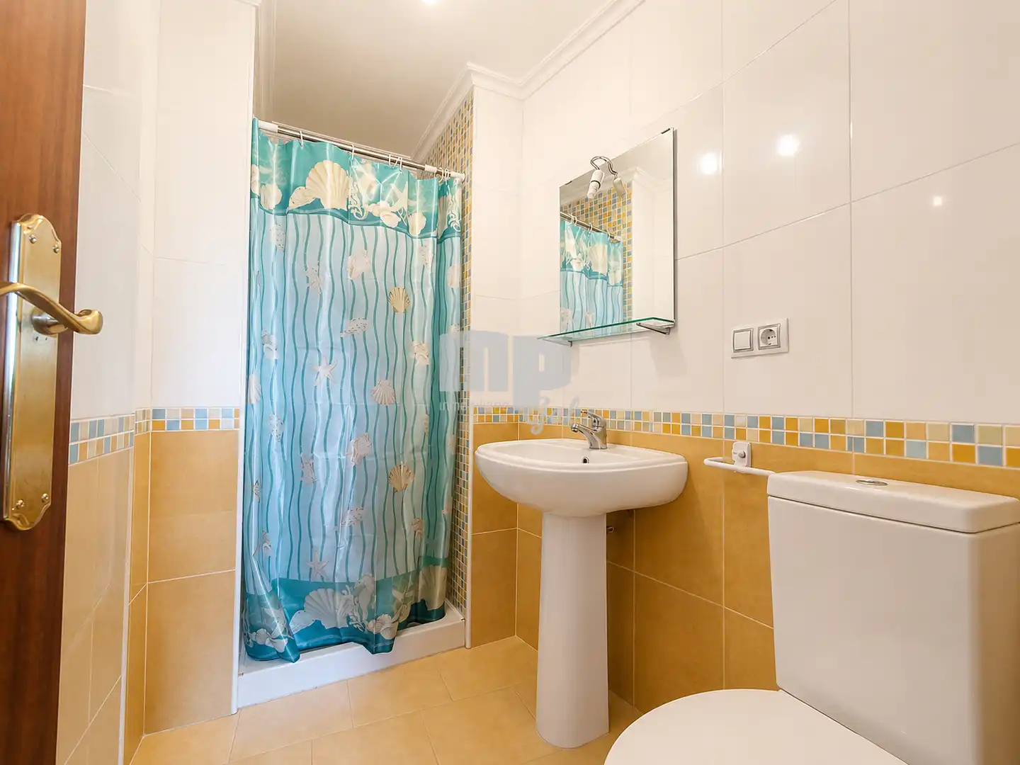 Bathroom of Flat for sale in Mondariz  with Heating and Storage room
