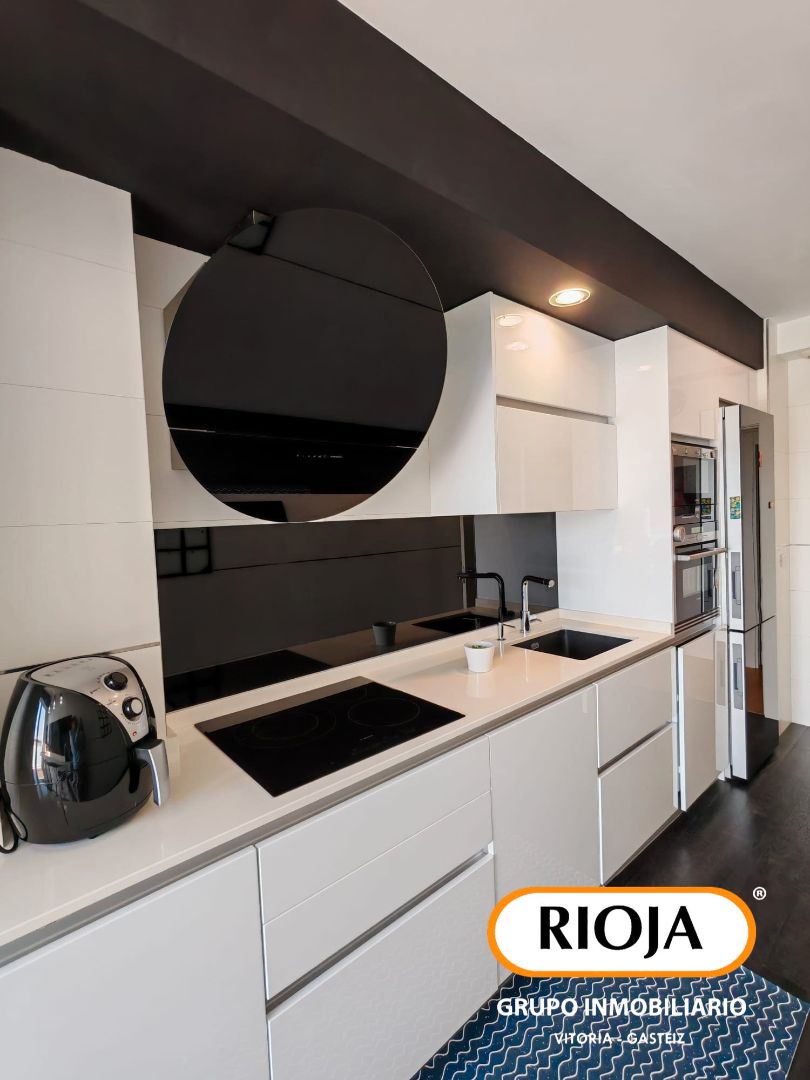 Flat for sale in Brusela Hiribidea, Salburua - Arantzabela, Vitoria - Gasteiz