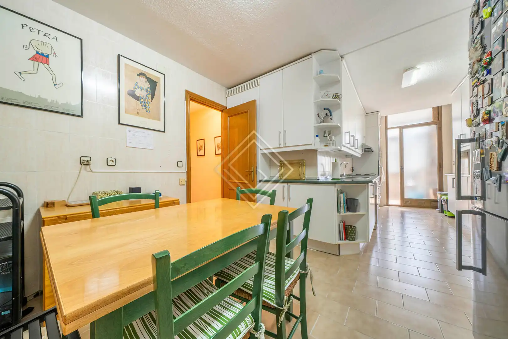 Cocina de Piso en venta en Madrid con Jardín privado, Terraza y Piscina comunitaria