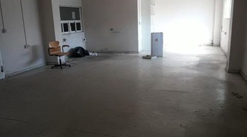 Nave Industrial en venta en Políg. Industriales  El Pino, 1 dormitorio., imatge 2