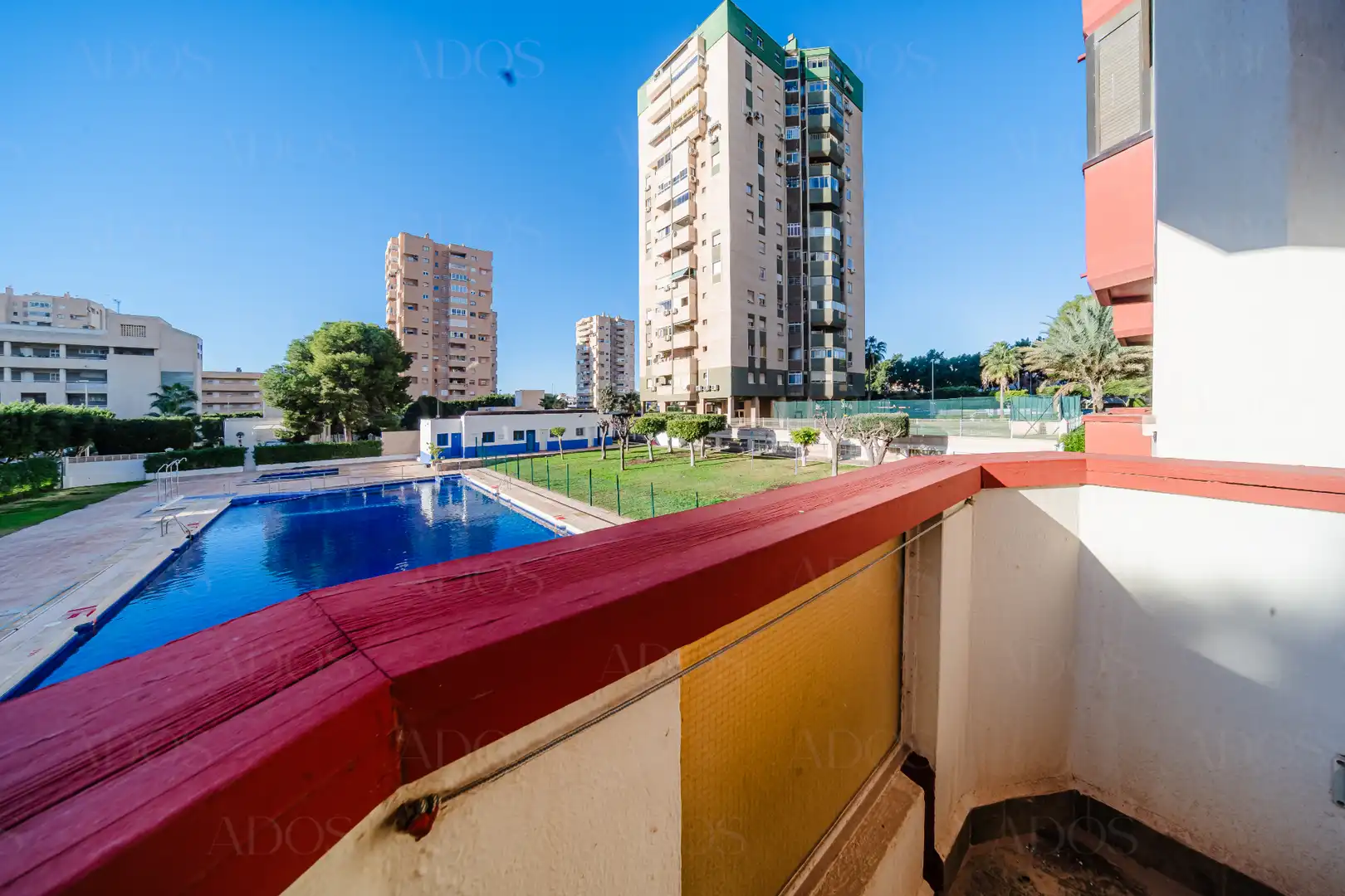 Exterior view of Flat for sale in Roquetas de Mar  with Terrace, Storage room and Balcony