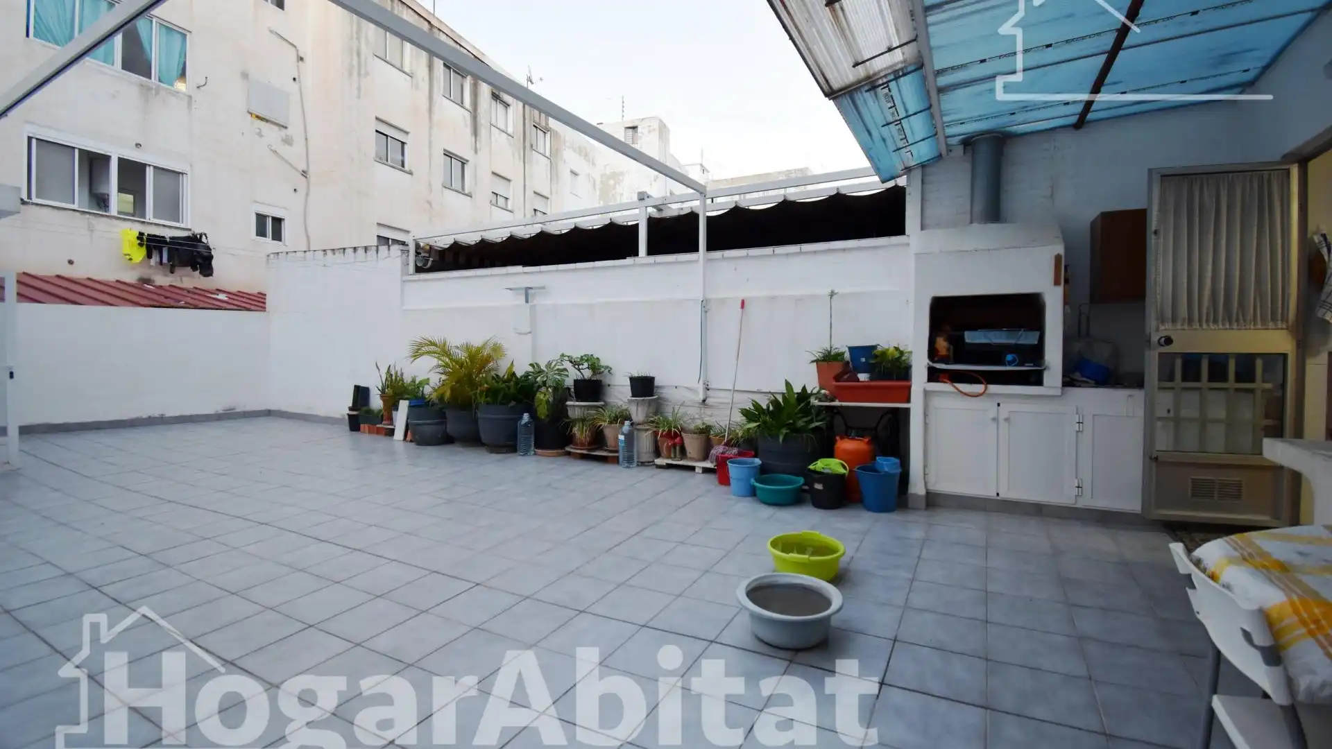 Exterior view of Flat for sale in Gandia  with Air Conditioner, Terrace and Storage room