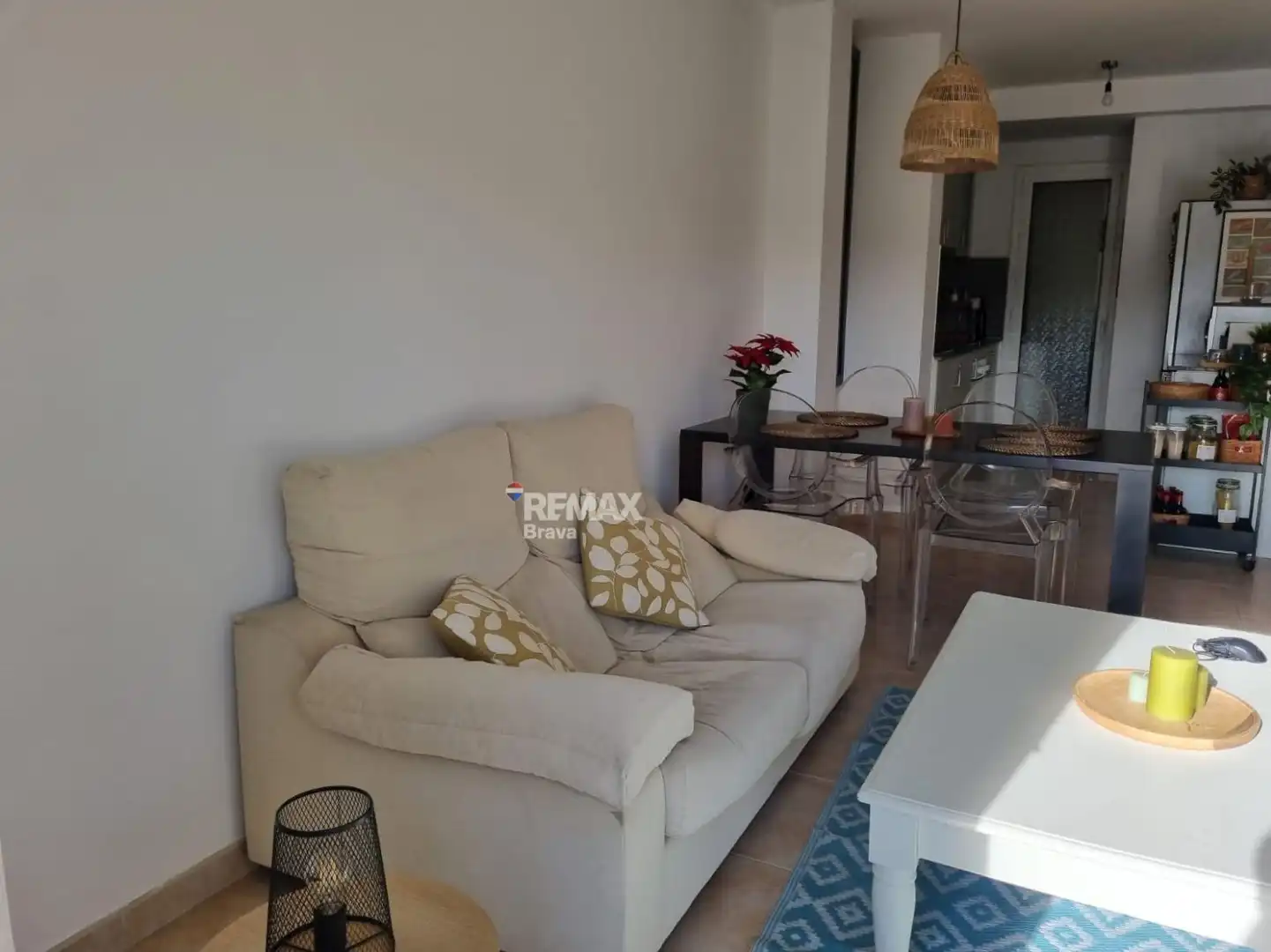 Sala de estar de Piso en venta en Girona con Aire acondicionado y Balcón