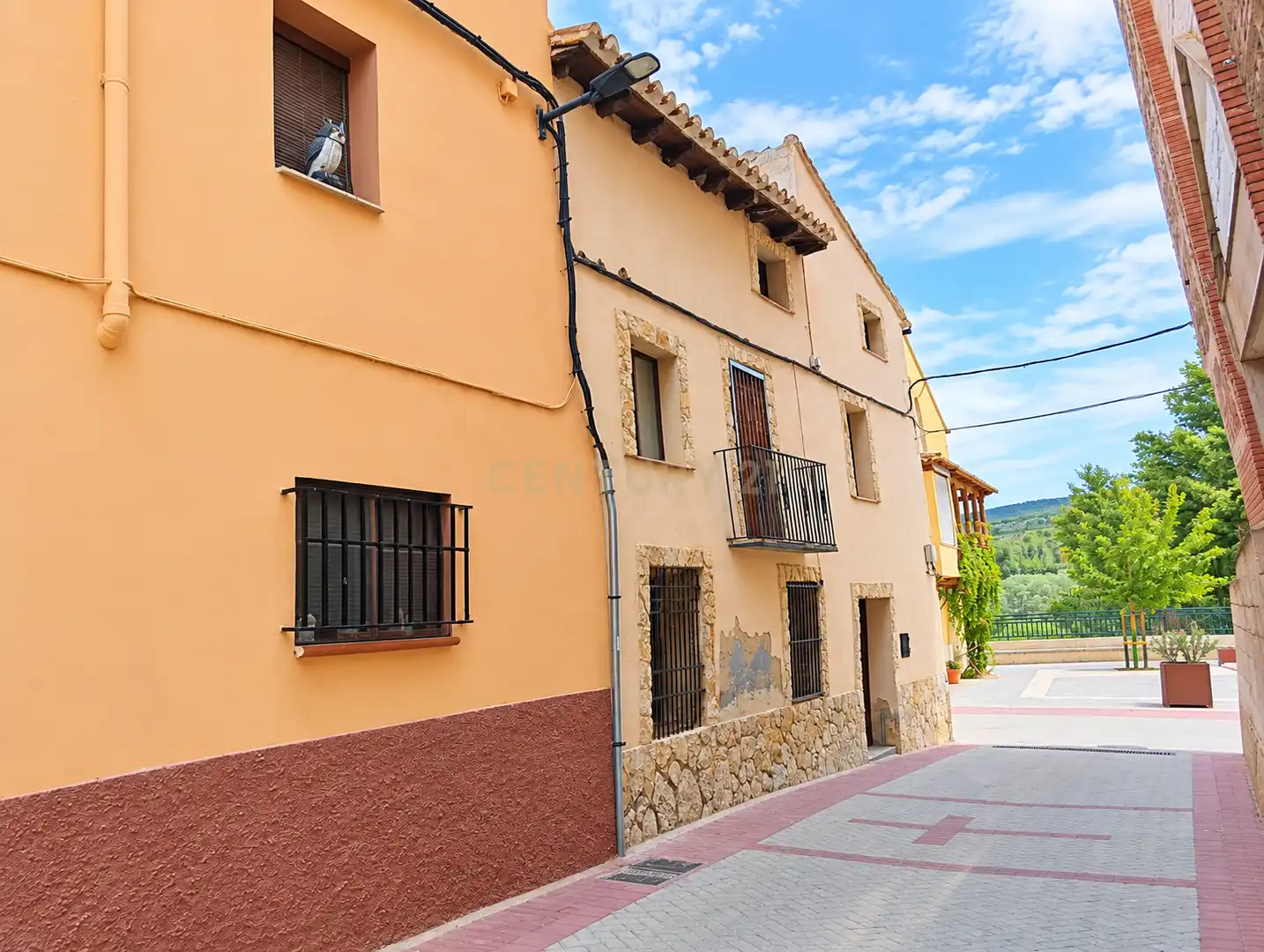 Casa con terrazza in vendita a Plaza de la Iglesia, Torrebaja, Spain, imagen 2
