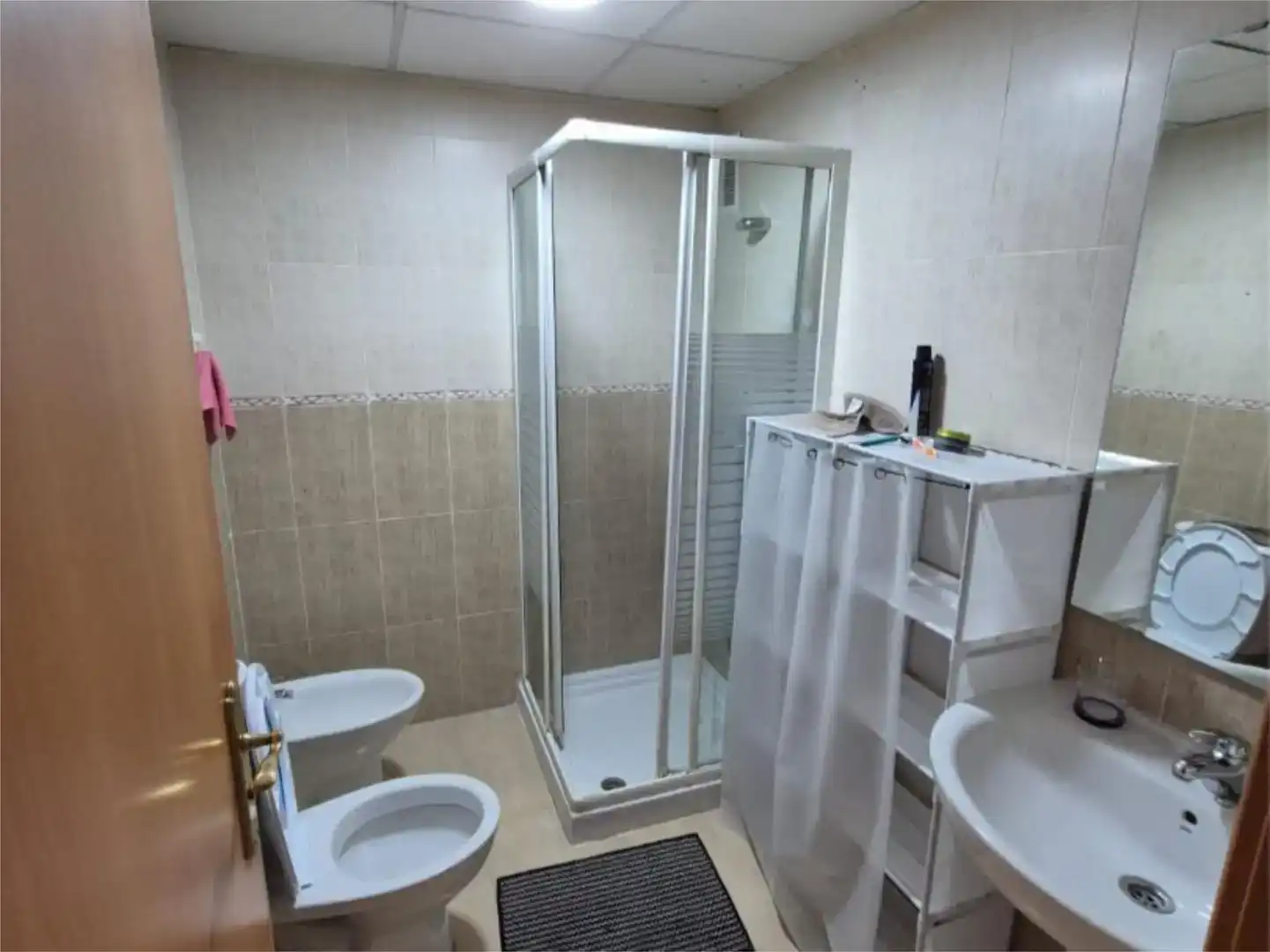 Badezimmer von Wohnung zur Miete in Paterna mit Klimaanlage, Schwimmbad und Balkon
