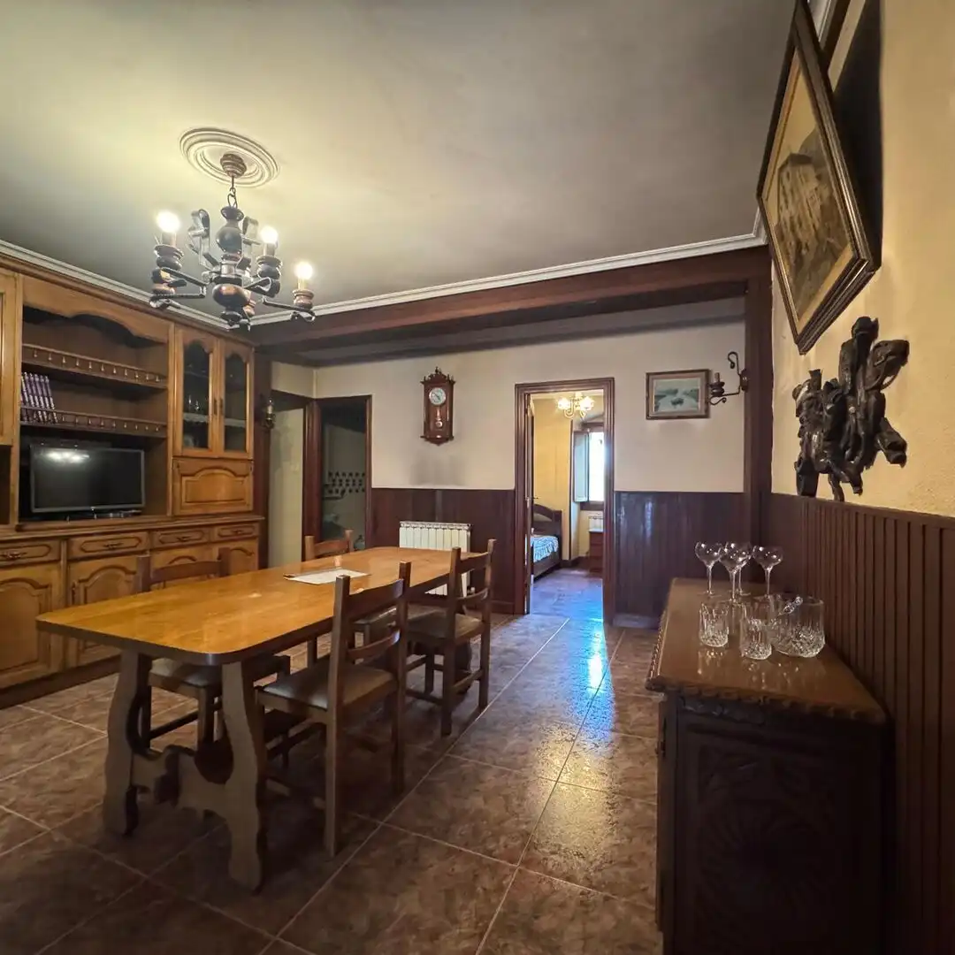 Comedor de Finca rústica en venta en Berrobi con Calefacción, Jardín privado y Trastero