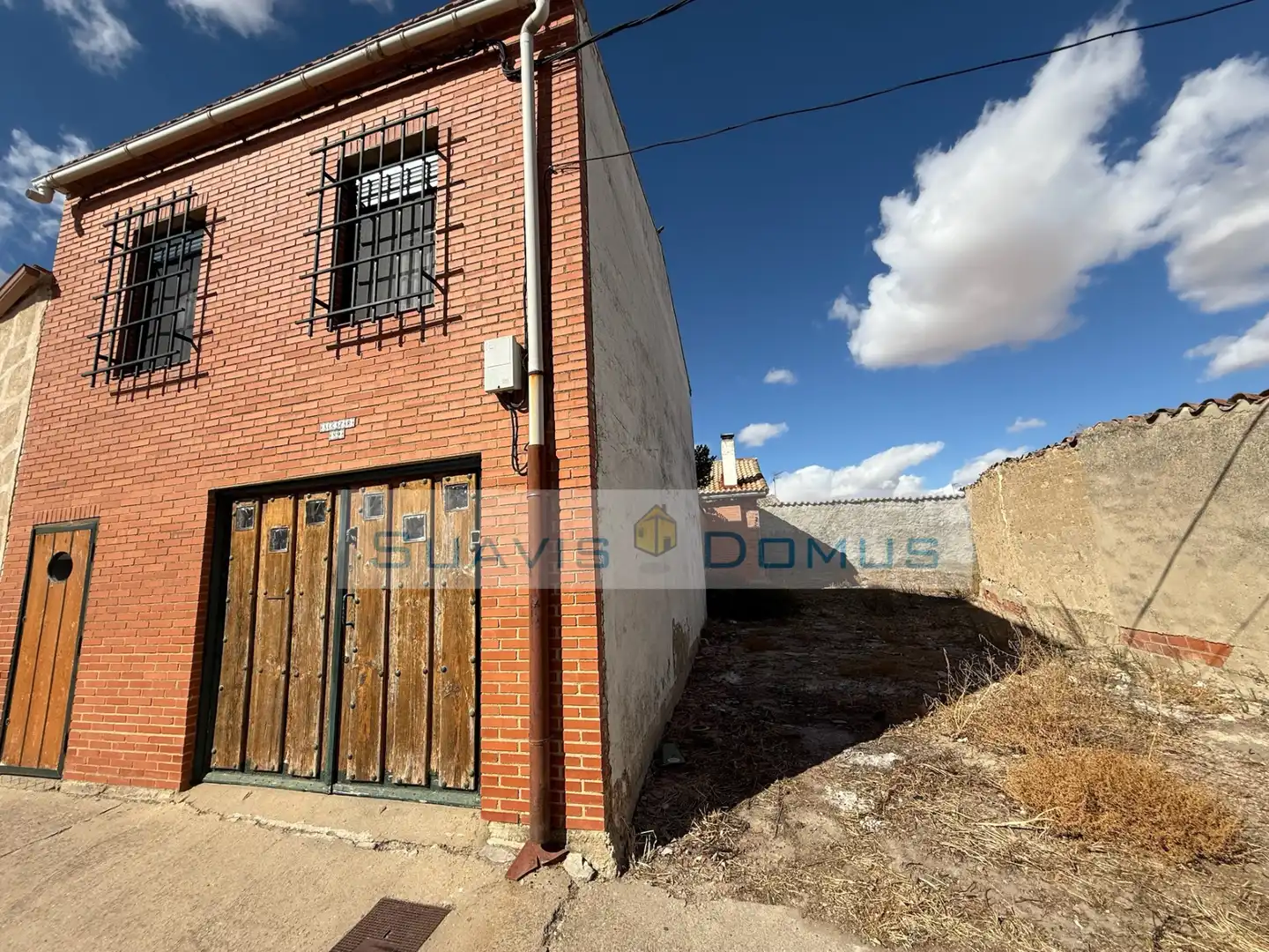 Vista exterior de Casa o chalet en venta en Pajares de la Lampreana con Calefacción, Trastero y Horno