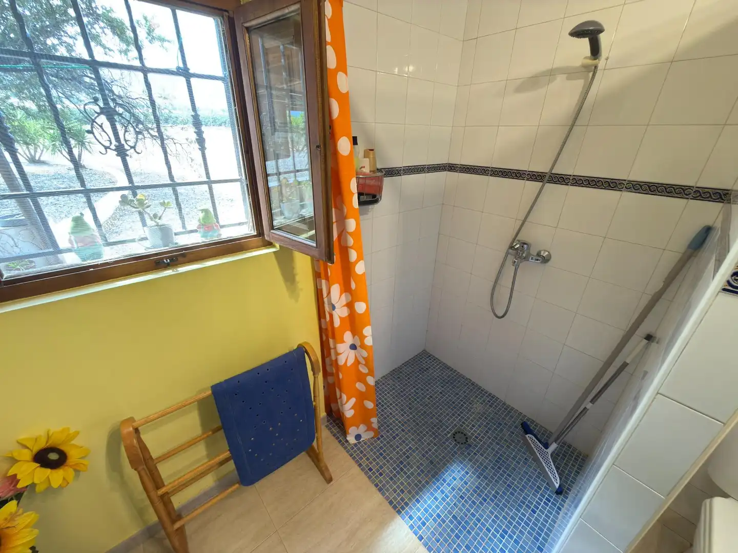Bathroom of Houses for sale in Lorca  with Private garden, Terrace and Storage room